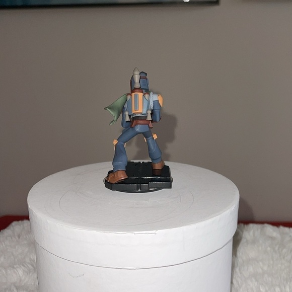 Disneys Star Wars action figure only used as display only 
Unboxed new - Picture 4 of 6